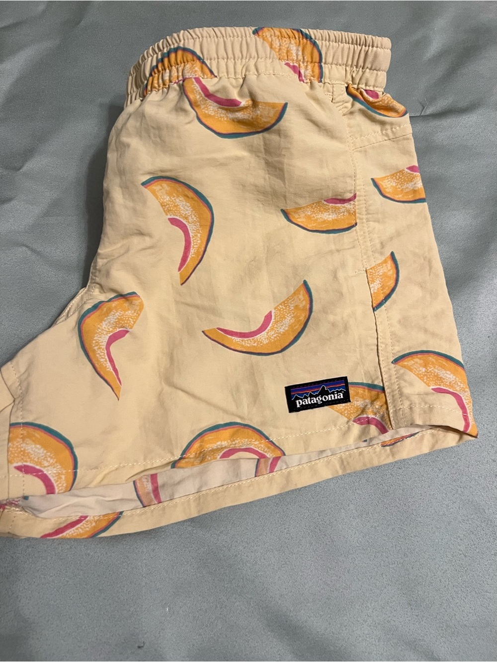 Patagonia Girls XL Yellow Melon-Print swim board Shorts